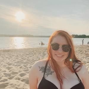 Meet your Posher, Alexis